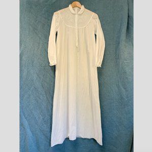 Vintage White Italian Cotton Nightgown